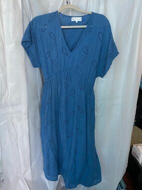 Blue Eyelet V-Neck Midi Dress
